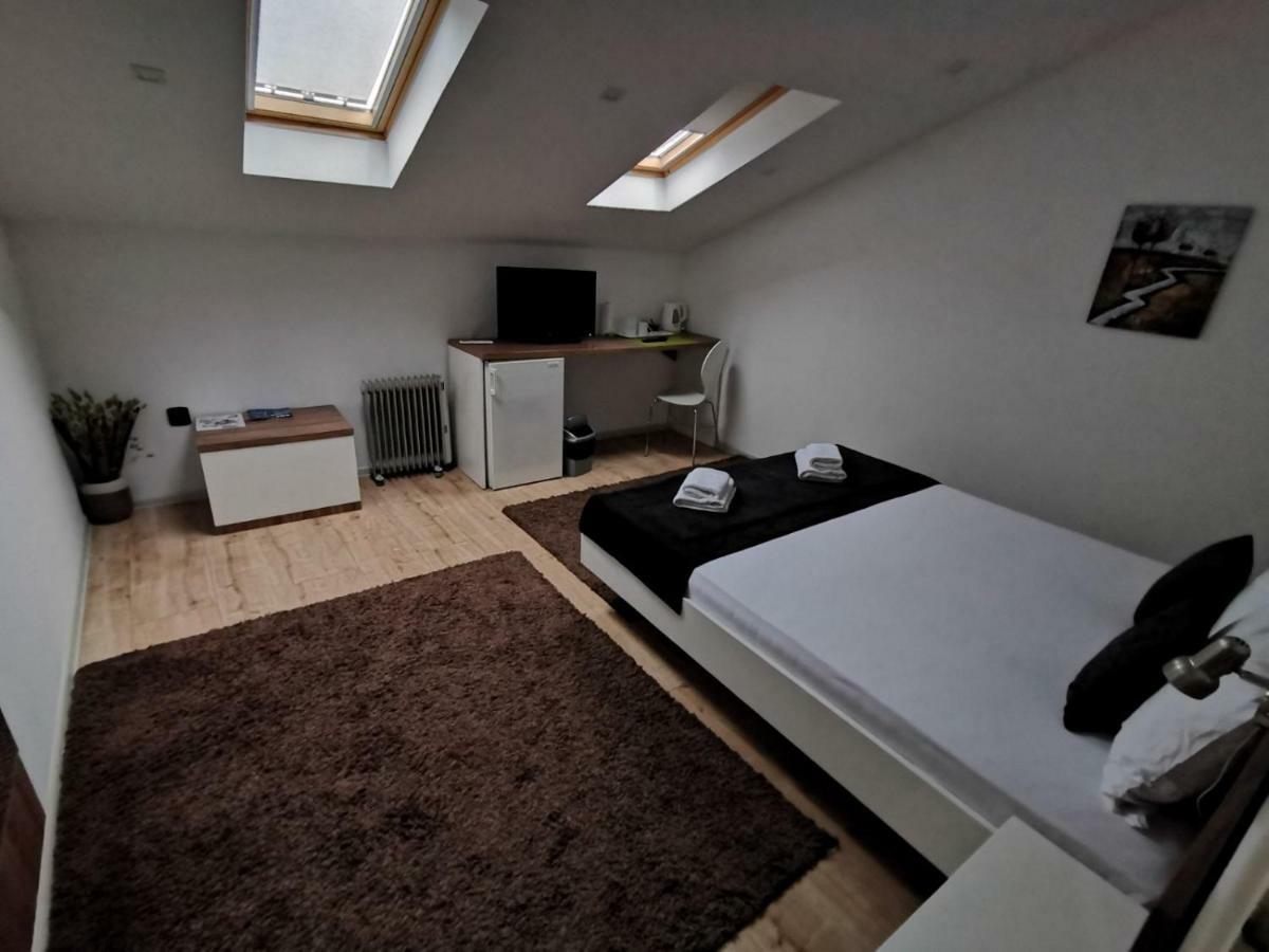 Nis City Center Guest House 외부 사진