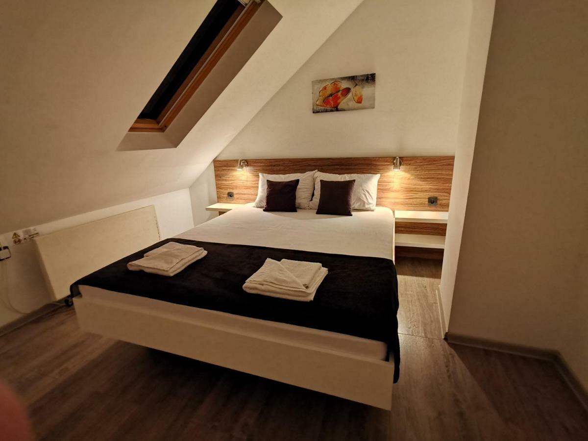 Nis City Center Guest House 외부 사진